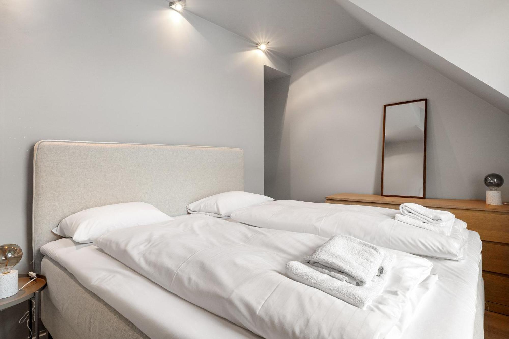 Homerentals L 120Sqm Mid-Central - King Beds - 500Mbps Wi-Fi 卑爾根 外观 照片
